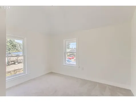 114 Apperson Street Oregon City OR 97045