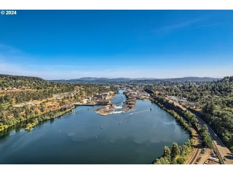 114 Apperson Street Oregon City OR 97045