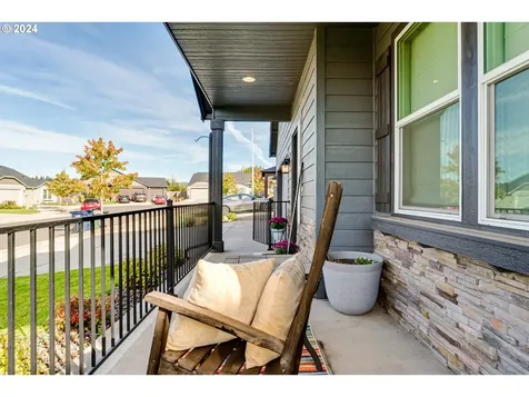 1933 S 59th Street Springfield OR 97478