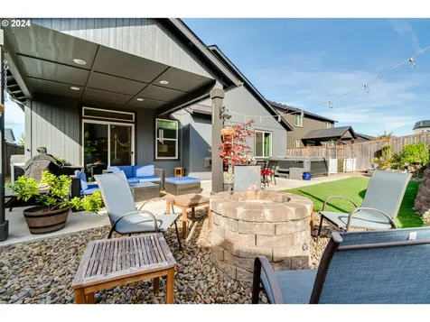 1933 S 59th Street Springfield OR 97478