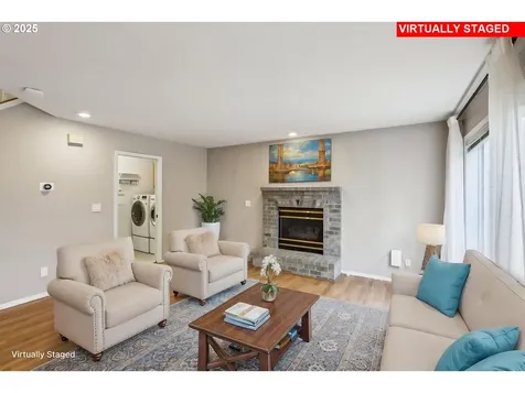8863 SW Waverly Drive Portland OR 97224