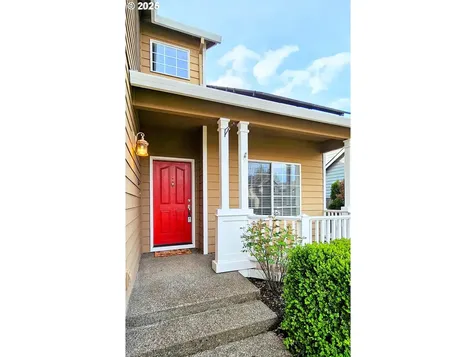 8863 SW Waverly Drive Portland OR 97224