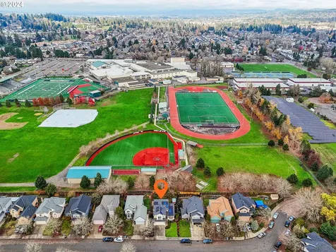 8863 SW Waverly Drive Portland OR 97224