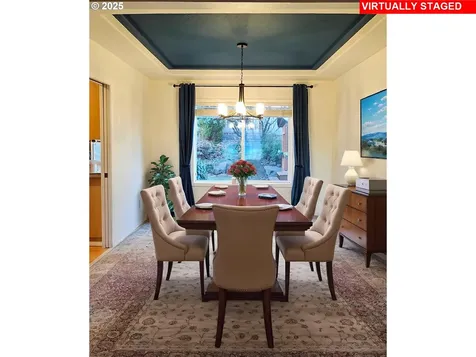 8863 SW Waverly Drive Portland OR 97224