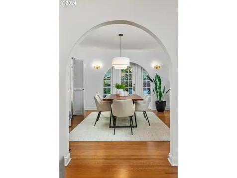 3453 NE Hassalo Street Portland OR 97232