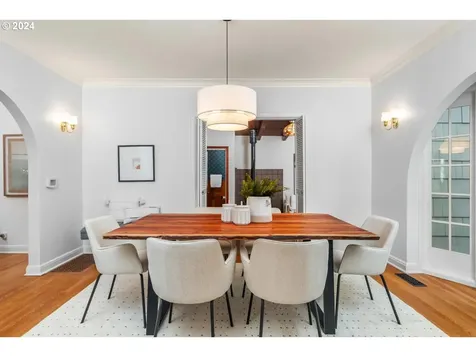 3453 NE Hassalo Street Portland OR 97232