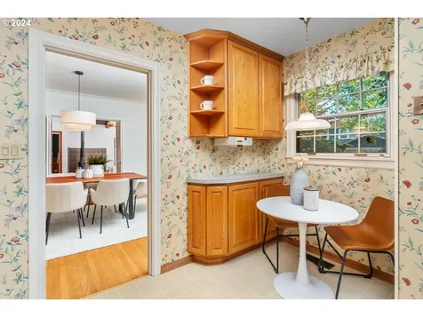 3453 NE Hassalo Street Portland OR 97232