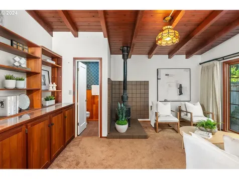 3453 NE Hassalo Street Portland OR 97232