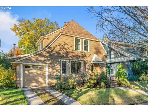 3453 NE Hassalo Street Portland OR 97232