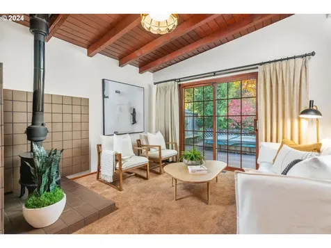 3453 NE Hassalo Street Portland OR 97232