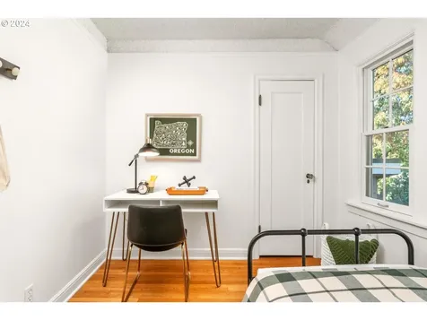 3453 NE Hassalo Street Portland OR 97232