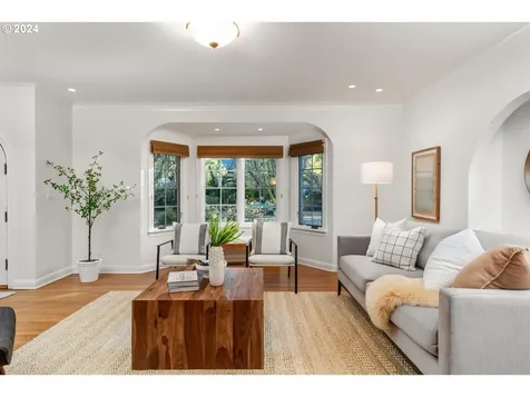 3453 NE Hassalo Street Portland OR 97232