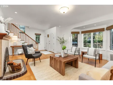 3453 NE Hassalo Street Portland OR 97232