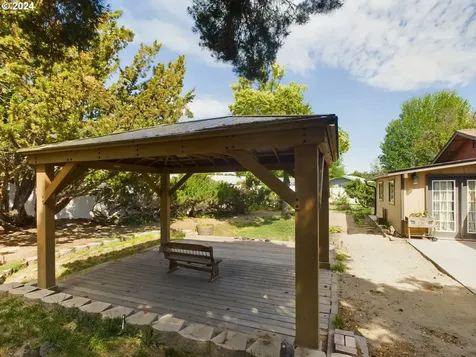 1040 SW 9th Place Hermiston OR 97838