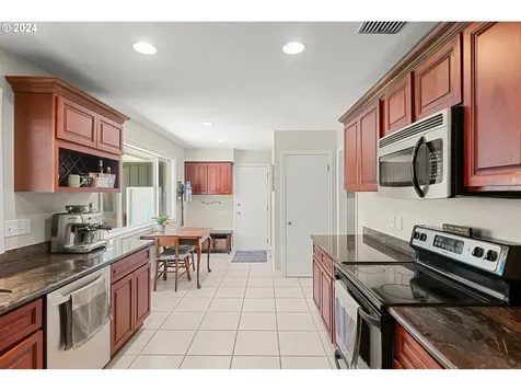 18460 SW Pheasant Lane Beaverton OR 97003