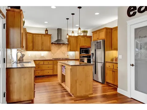 266 Lazy Avenue Eugene OR 97404