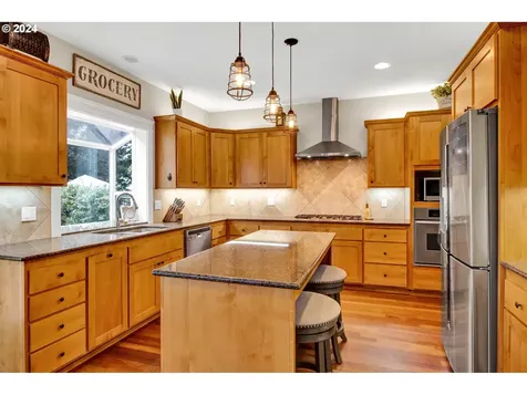 266 Lazy Avenue Eugene OR 97404