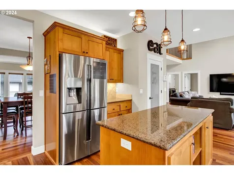 266 Lazy Avenue Eugene OR 97404