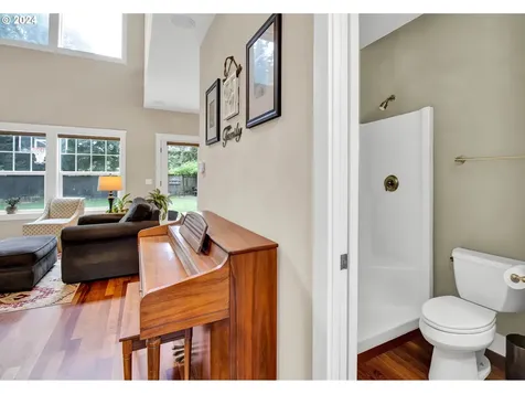 266 Lazy Avenue Eugene OR 97404