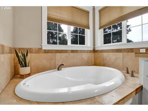 266 Lazy Avenue Eugene OR 97404