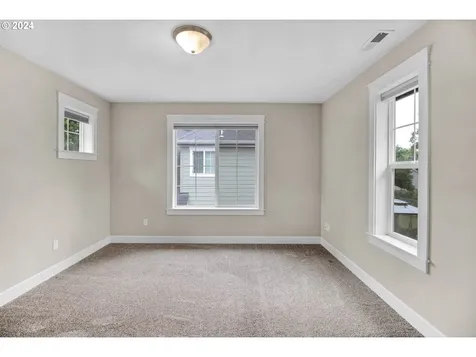 266 Lazy Avenue Eugene OR 97404