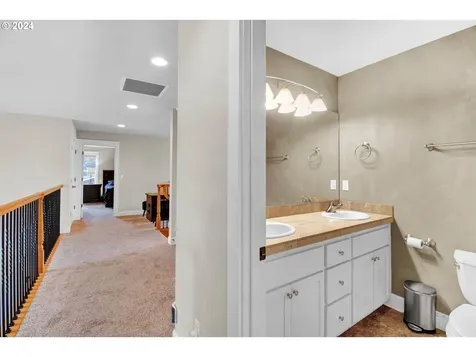 266 Lazy Avenue Eugene OR 97404