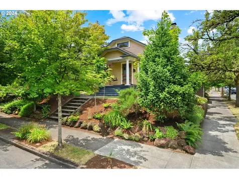 4551 Ne 25th Avenue Portland OR 97211