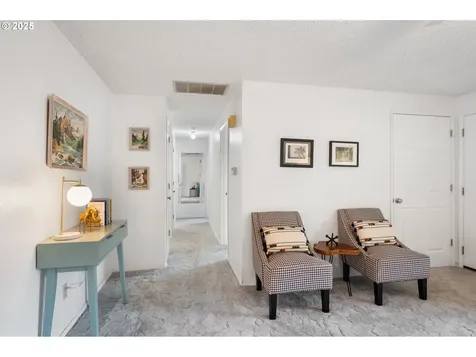 266 NE 193rd Avenue Portland OR 97230