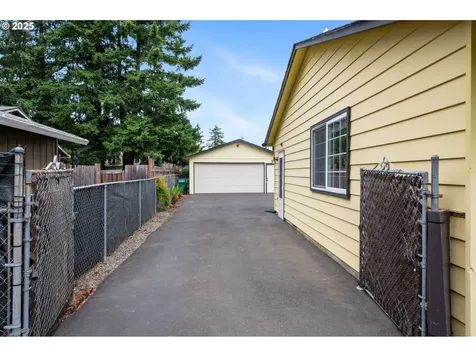 266 NE 193rd Avenue Portland OR 97230