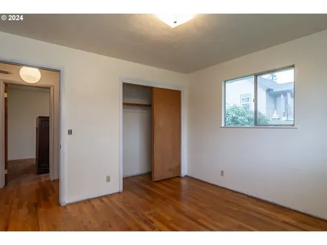 1496 Nw Beacon Street Roseburg OR 97470