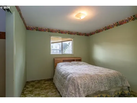 1496 Nw Beacon Street Roseburg OR 97470
