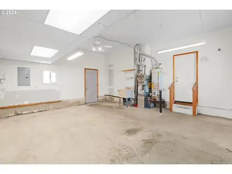 421 Se 71st Place Hillsboro OR 97123