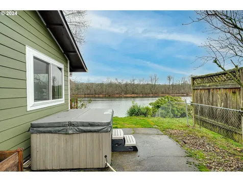 415 Lake Avenue Woodland WA 98674