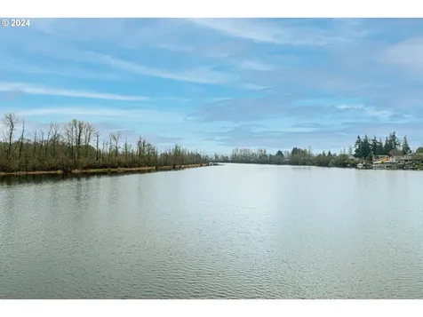 415 Lake Avenue Woodland WA 98674