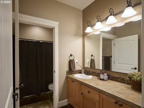 1001 Ne 394th Avenue Washougal WA 98671