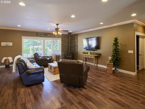 1001 Ne 394th Avenue Washougal WA 98671