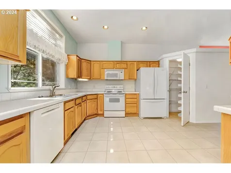 35325 Bayside Gardens Road Nehalem OR 97131