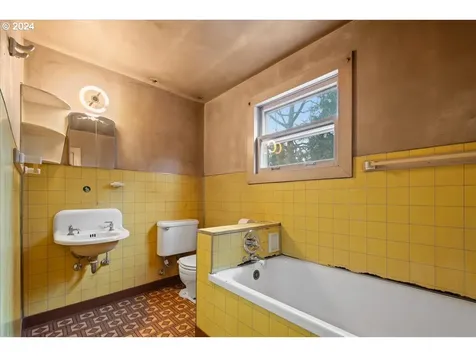 5714 NE 40th Street Vancouver WA 98661