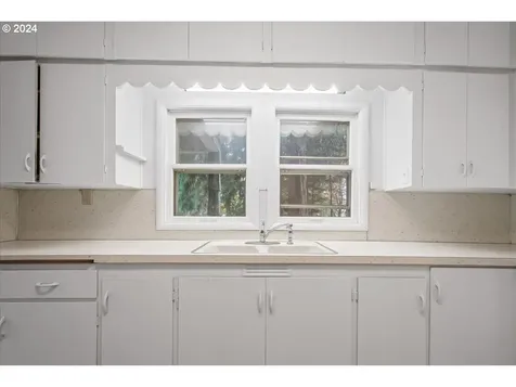 5714 NE 40th Street Vancouver WA 98661