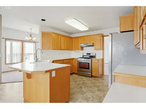1612 SW Chapman Court Troutdale OR 97060