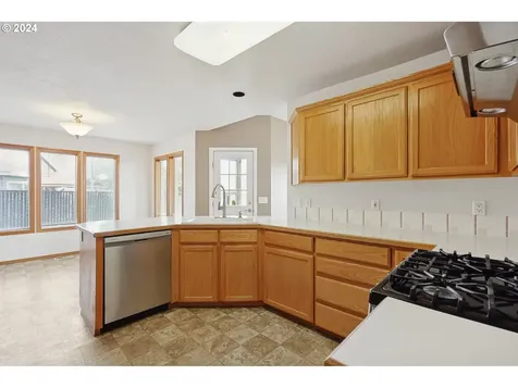 1612 SW Chapman Court Troutdale OR 97060