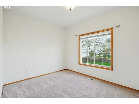 1612 SW Chapman Court Troutdale OR 97060