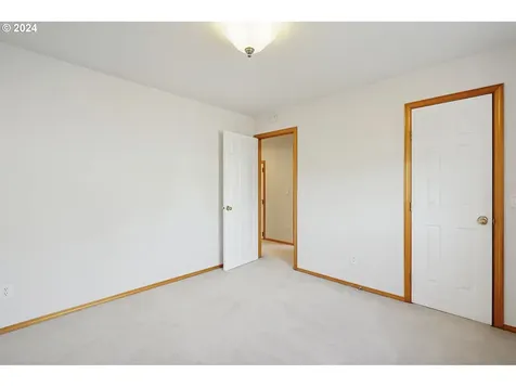 1612 SW Chapman Court Troutdale OR 97060