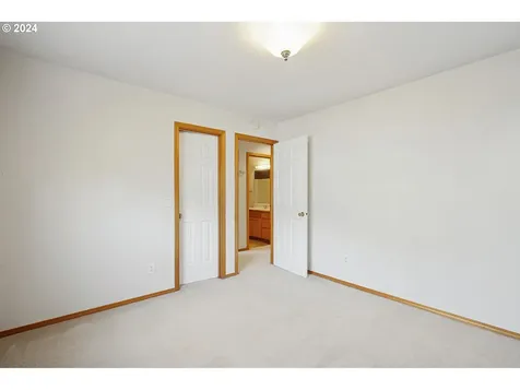 1612 SW Chapman Court Troutdale OR 97060