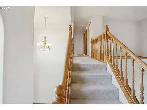 1612 SW Chapman Court Troutdale OR 97060