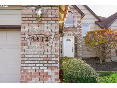 1612 SW Chapman Court Troutdale OR 97060