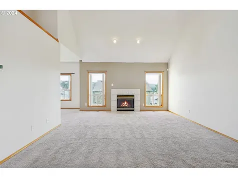 1612 SW Chapman Court Troutdale OR 97060
