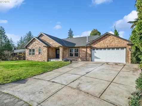 4303 SW Admiral Court Portland OR 97221