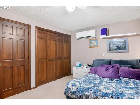 1308 NW 52nd Street Vancouver WA 98663