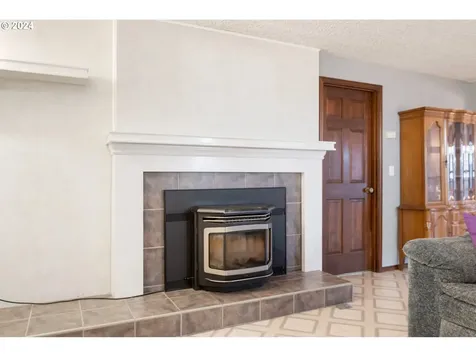1308 NW 52nd Street Vancouver WA 98663